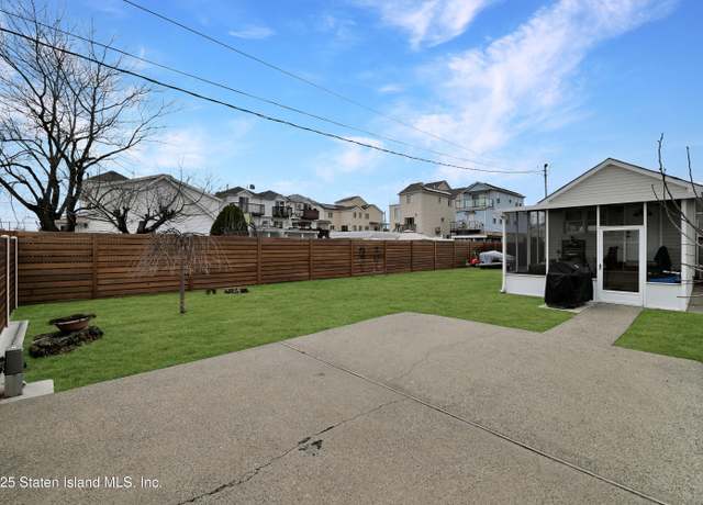Property at 945 Olympia Blvd, Staten Island, NY 10306, 1 bed, 1 bath