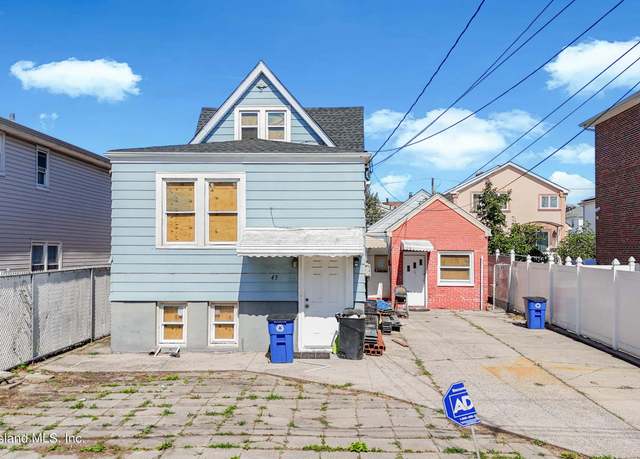 Property at 45 Scott Ave, Staten Island, NY 10305, 5 beds, 4 baths