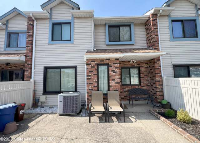 Property at 29 Shirra Ave, Staten Island, NY 10314, 2 beds, 1.5 baths