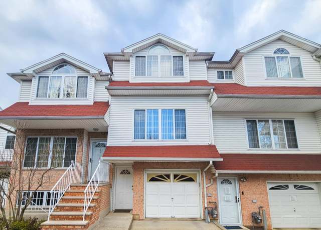 Property at 4718 Amboy Rd, Staten Island, NY 10312, 3 beds, 1.5 baths