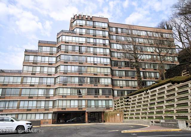 Property at 755 Narrows Rd N #401, Staten Island, NY 10304, 1 bed, 1 bath