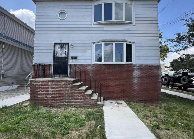 Property at 22 Beacon Pl, Staten Island, NY 10306, 6 beds, 2 baths