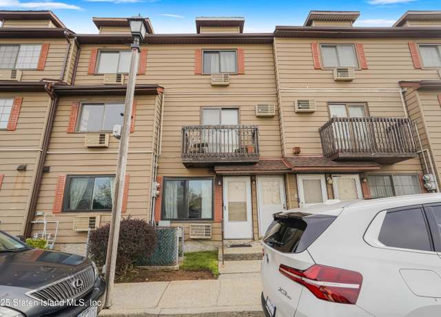 Property at 72 Lamped Loop, Staten Island, NY 10314, 1 bed, 1 bath