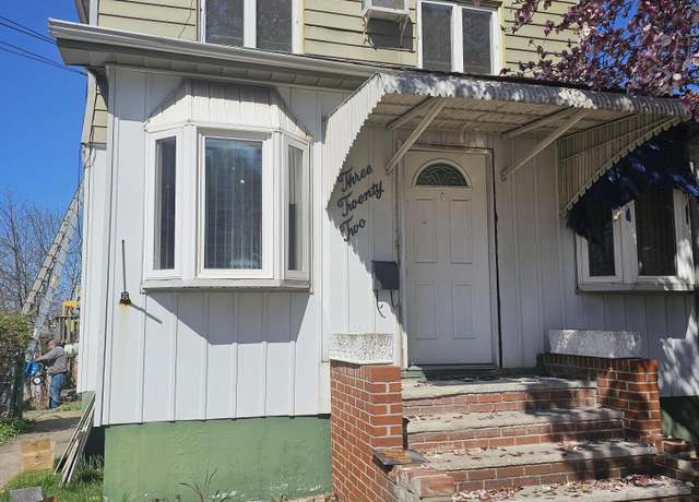 Property at 322 Morningstar Rd, Staten Island, NY 10303, 4 beds, 1.5 baths