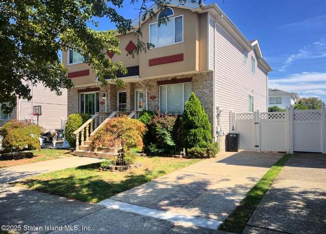 Property at 543 Eltingville Blvd, Staten Island, NY 10312, 3 beds, 2.5 baths