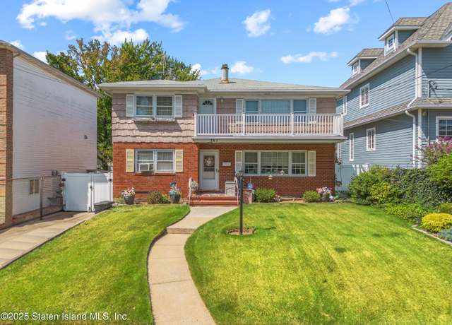 Property at 247 Hillcrest St, Staten Island, NY 10312, 6 beds, 2.5 baths