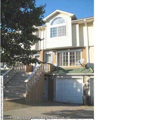 Property at 33 Ludwig Ln, Staten Island, NY 10303, 3 beds, 2.5 baths