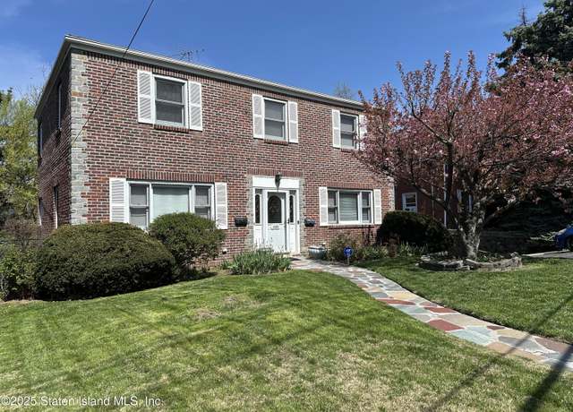Property at 1055 Victory Blvd, Staten Island, NY 10301, 2 beds, 1 bath