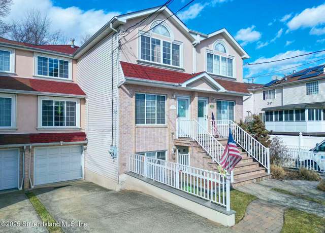 Property at 1317 Rockland Ave, Staten Island, NY 10314, 5 beds, 3.5 baths