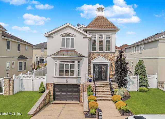 Property at 64 Indale Ave, Staten Island, NY 10309, 4 beds, 3.5 baths