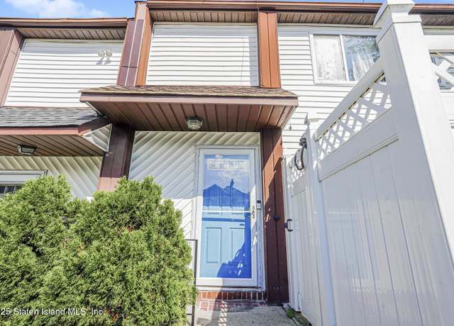 Property at 125 North Gannon Ave, Staten Island, NY 10314, 2 beds, 1.5 baths