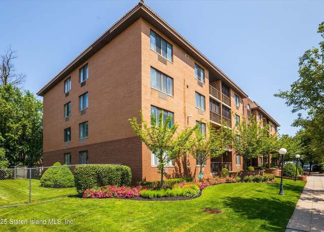 Property at 120 Wellington Ct Unit 3h, Staten Island, NY 10314, 2 beds, 1.5 baths