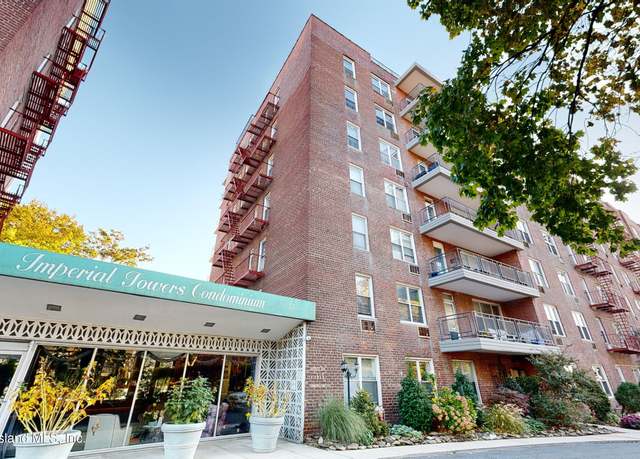 Property at 55 Austin Pl Unit 02y, Staten Island, NY 10304, 2 beds, 2 baths