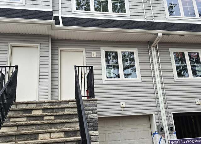 Property at 327 Pulaski Ave, Staten Island, NY 10303, 3 beds, 2.5 baths