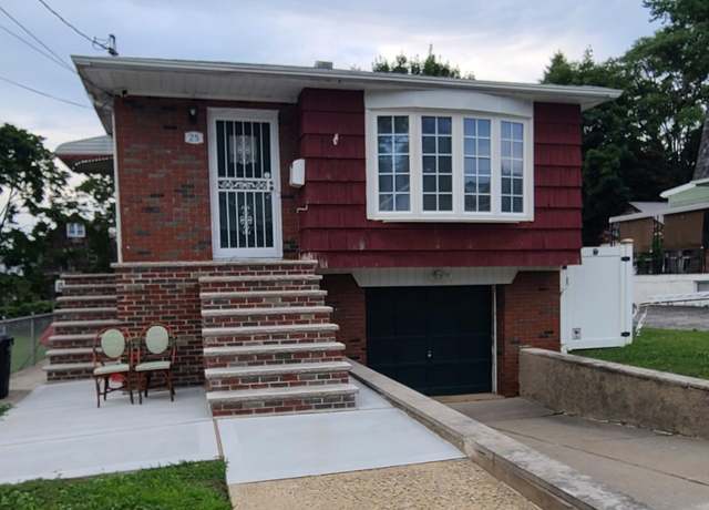 Property at 25 Seneca St, Staten Island, NY 10310, 3 beds, 2 baths