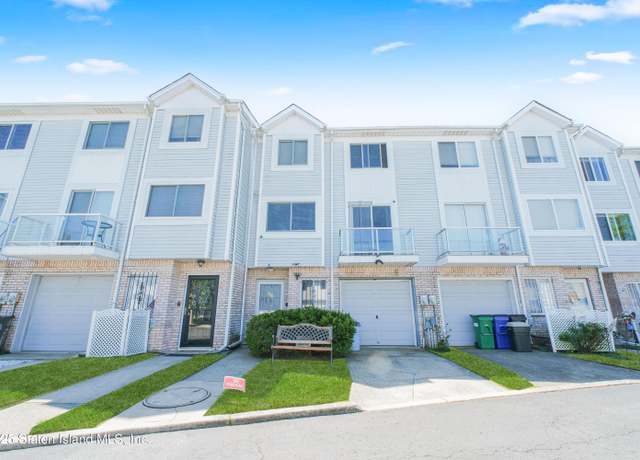 Property at 44 Hart Loop, Staten Island, NY 10306, 2 beds, 1.5 baths