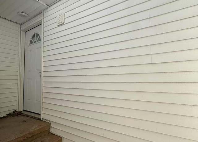 Property at 229 Freeborn St Unit A, Staten Island, NY 10306, 2 beds, 1 bath