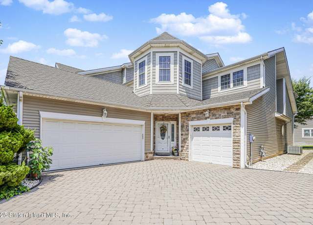 Property at 43 Chart Loop, Staten Island, NY 10309, 2 beds, 2.5 baths