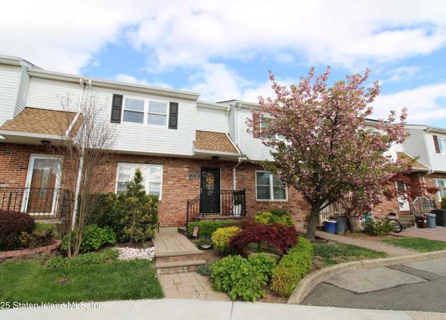 Property at 149 Freedom Ave, Staten Island, NY 10314, 3 beds, 1.5 baths