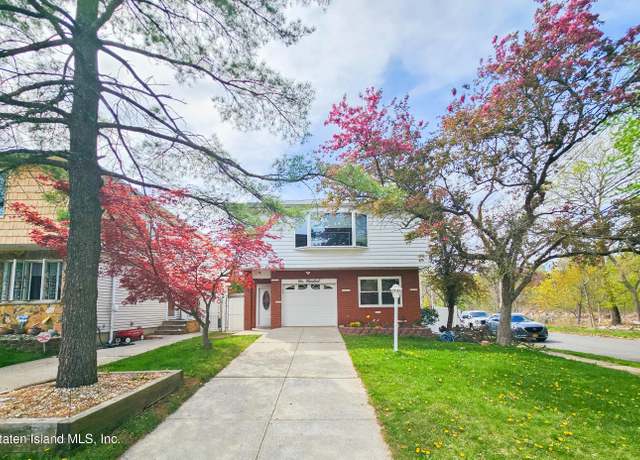 Property at 100 Carpenter Ave, Staten Island, NY 10314, 4 beds, 4 baths