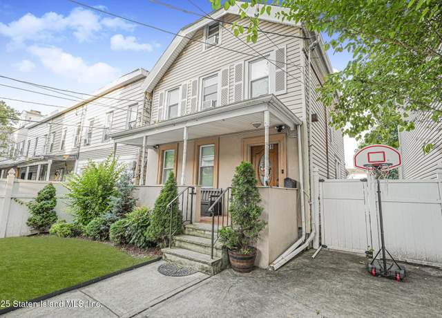 Property at 39 Jackson St, Staten Island, NY 10304, 3 beds, 1.5 baths