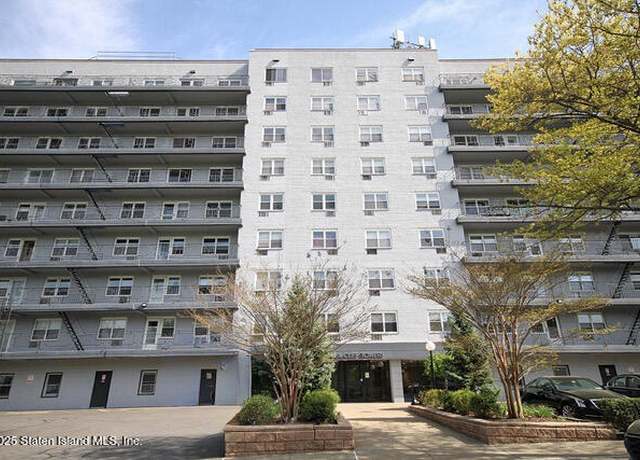 Property at 20 Cliff St Unit 6n, Staten Island, NY 10305, 2 beds, 2 baths
