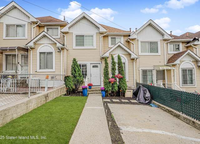 Property at 25 Tappen Ct, Staten Island, NY 10304, 2 beds, 1.5 baths