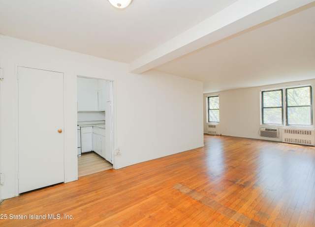 Property at 100 Colfax Ave Unit Appt 6p, Staten Island, NY 10306, 1 bath