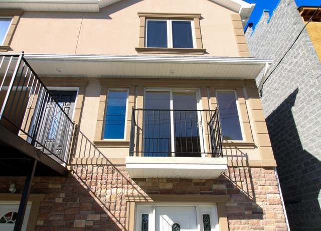 Property at 57 Maple Ter, Staten Island, NY 10306, 3 beds, 2.5 baths