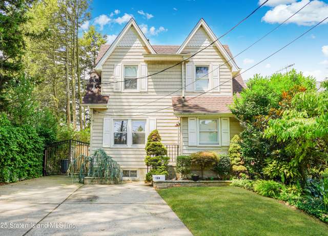 Property at 126 Slosson Ave, Staten Island, NY 10314, 3 beds, 2.5 baths