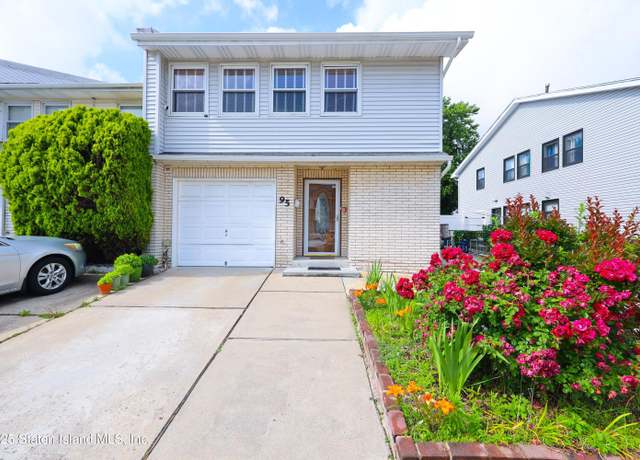 Property at 95 Regis Dr, Staten Island, NY 10314, 5 beds, 3 baths
