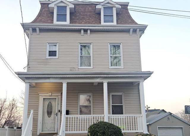 Property at 21 Trinity Pl, Staten Island, NY 10310, 4 beds, 3.5 baths
