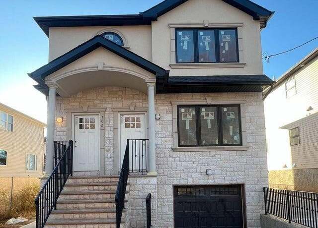 Property at 102 Alverson Ave, Staten Island, NY 10309, 6 beds, 5 baths