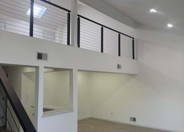 Property at 47 Village Ln Unit B, Staten Island, NY 10312, 2 beds, 1.5 baths