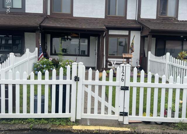 Property at 126 Parkview, Staten Island, NY 10314, 2 beds, 1.5 baths