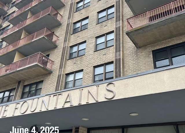 Property at 1000 Clove Rd Unit 2d, Staten Island, NY 10301, 1 bed, 1 bath