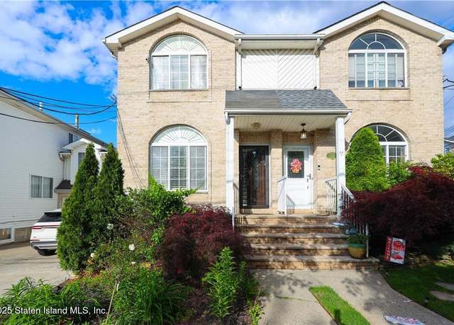 Property at 437 Winant Ave, Staten Island, NY 10309, 4 beds, 2.5 baths