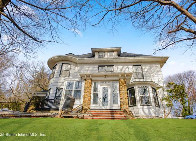 Property at 150 Douglas Rd, Staten Island, NY 10304, 5 beds, 4 baths