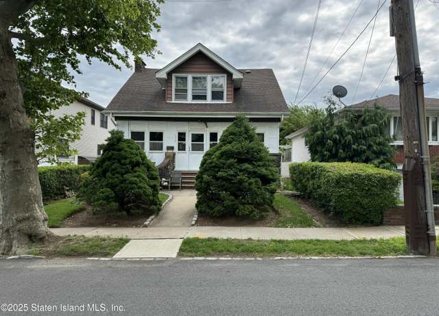 Property at 132 Hamden Ave, Staten Island, NY 10306, 3 beds, 1.5 baths