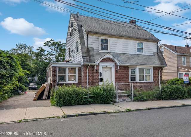 Property at 52 Roe St, Staten Island, NY 10310, 4 beds, 2 baths