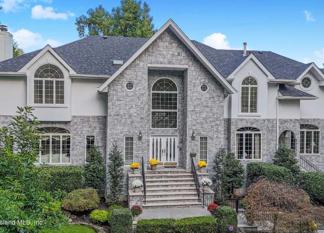 Property at 55 Whitlock Ave, Staten Island, NY 10304, 6 beds, 6 baths
