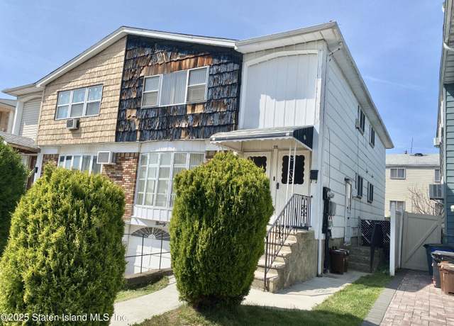 Property at 95 Birch Rd, Staten Island, NY 10303, 6 beds, 3 baths