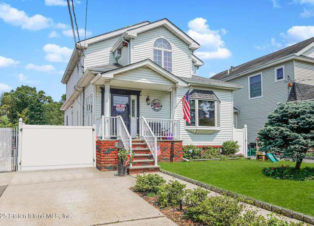 Property at 127 Cloverdale Ave, Staten Island, NY 10308, 4 beds, 3 baths