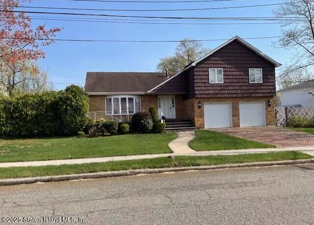 Property at 28 Jansen St, Staten Island, NY 10312, 3 beds, 2.5 baths