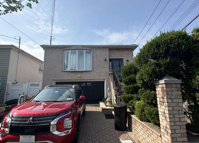 Property at 621 Barlow Ave, Staten Island, NY 10312, 4 beds, 2 baths