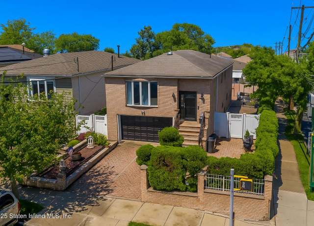 Property at 621 Barlow Ave, Staten Island, NY 10312, 4 beds, 2 baths