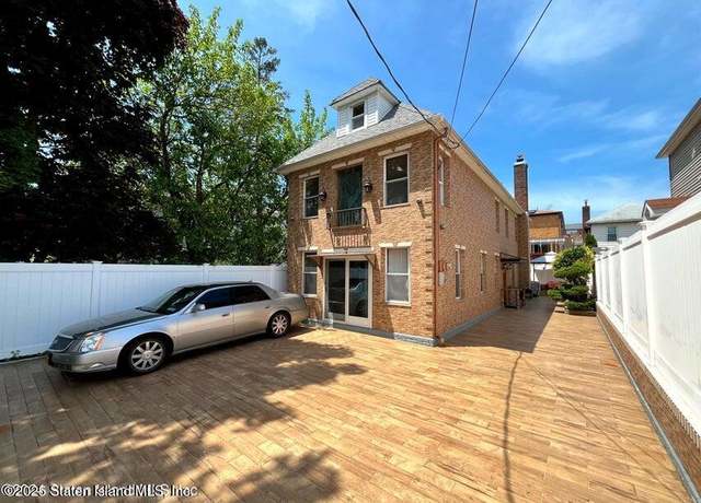 Property at 19 Father Capodanno Blvd, Staten Island, NY 10305, 3 beds, 2 baths