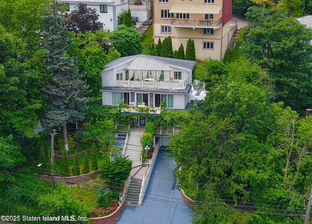 Property at 75 Longview Rd, Staten Island, NY 10304, 4 beds, 3.5 baths