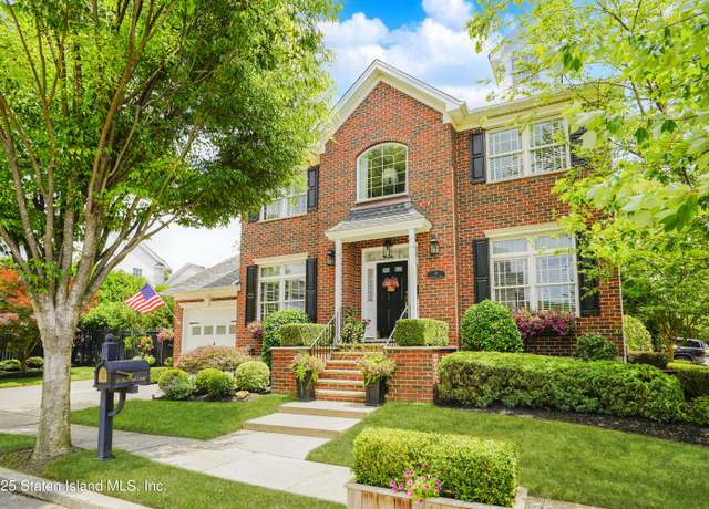 Property at 80 Belwood Loop, Staten Island, NY 10307, 4 beds, 3.5 baths