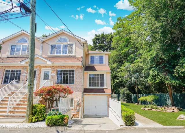 Property at 34 Orbit Ln, Staten Island, NY 10314, 4 beds, 3.5 baths